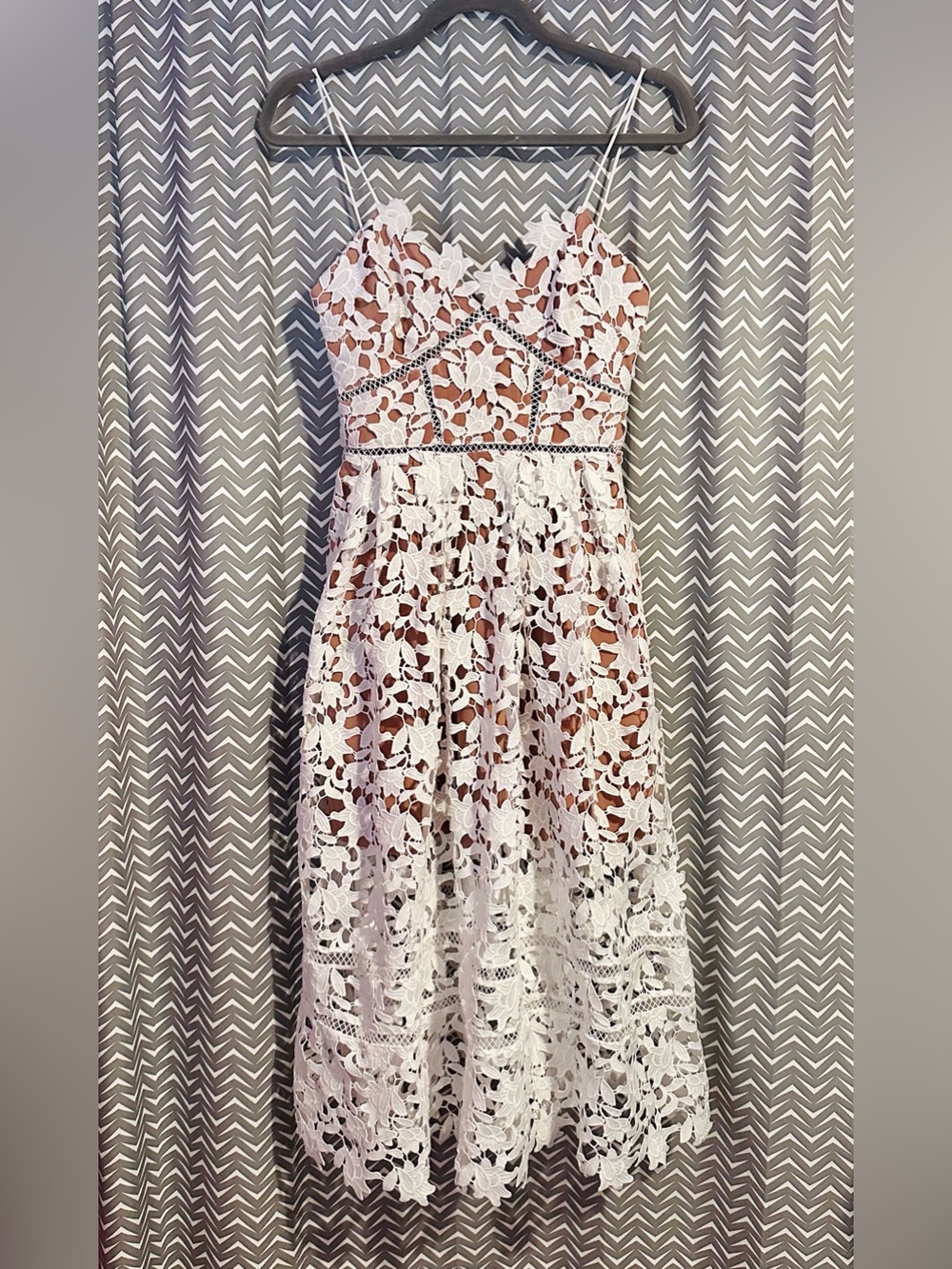 Self Portrait | Azaelea Flared Lace Midi Dress, US2 - Picture 3 of 10